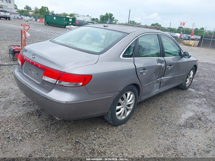 2008 Hyundai Azera VIN KMHFC46F78A290310 IAAI salvage auction — RIGHT SIDE, Salvage (Ohio), sold $250 on 2026-07-28 (photo 4)