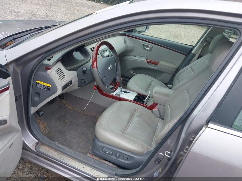 2008 Hyundai Azera VIN KMHFC46F78A290310 IAAI salvage auction — RIGHT SIDE, Salvage (Ohio), sold $250 on 2026-07-28 (photo 5)