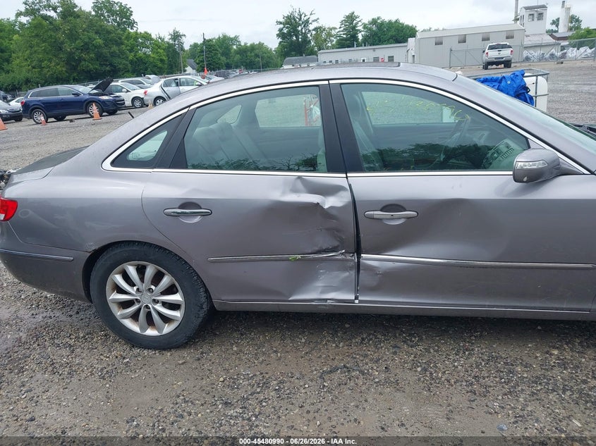 2008 Hyundai Azera VIN KMHFC46F78A290310 IAAI salvage auction — RIGHT SIDE, Salvage (Ohio), sold $250 on 2026-07-28 (photo 6)
