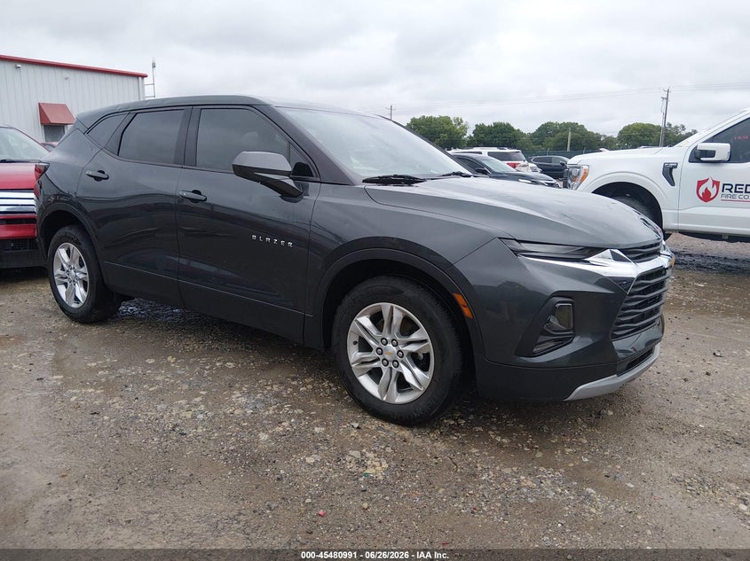 2020 Chevrolet Blazer VIN 3GNKBCRS0LS589810 IAAI salvage auction — HAIL, Salvage (Kansas), sold $7,800 on 2026-07-24 (photo 1)