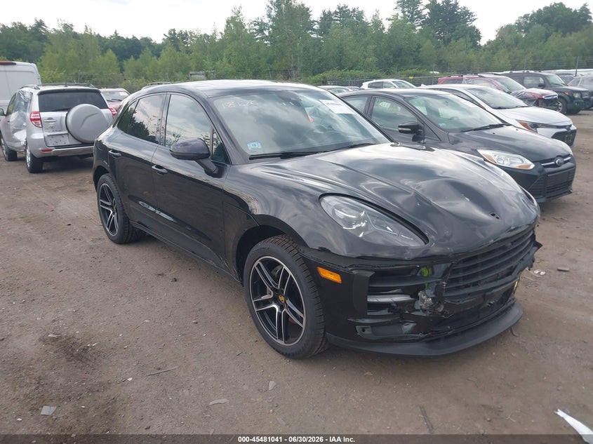 2021 Porsche Macan VIN WP1AB2A59MLB35422 IAAI salvage auction — FRONT END, Salvage Title, sold $18,100 on 2026-08-07 (photo 1)