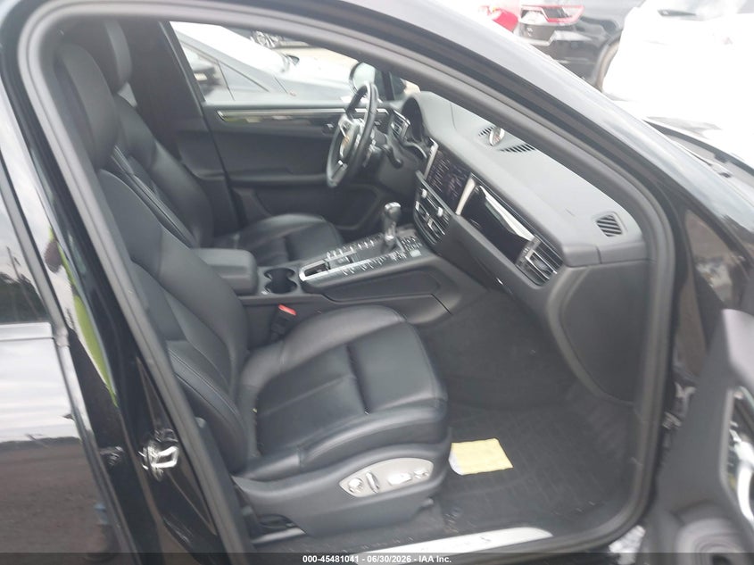 2021 Porsche Macan VIN WP1AB2A59MLB35422 IAAI salvage auction — FRONT END, Salvage Title, sold $18,100 on 2026-08-07 (photo 5)