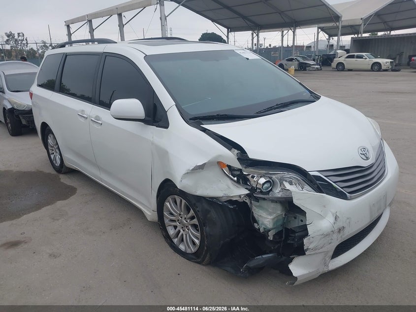 2015 Toyota Sienna VIN 5TDYK3DCXFS649846 IAAI salvage auction — RIGHT FRONT, Salvage (California), sold $5,850 on 2026-07-15 (photo 1)