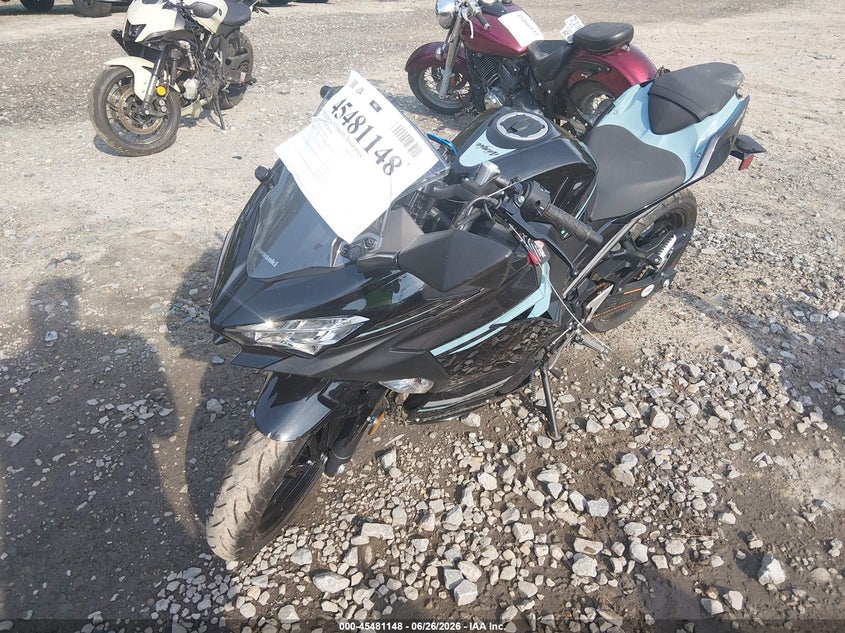 2020 Kawasaki Ex VIN JKAEXKG11LDA64828 IAAI salvage auction — RIGHT SIDE, Salvage (Virginia), sold $275 on 2026-07-28 (photo 2)