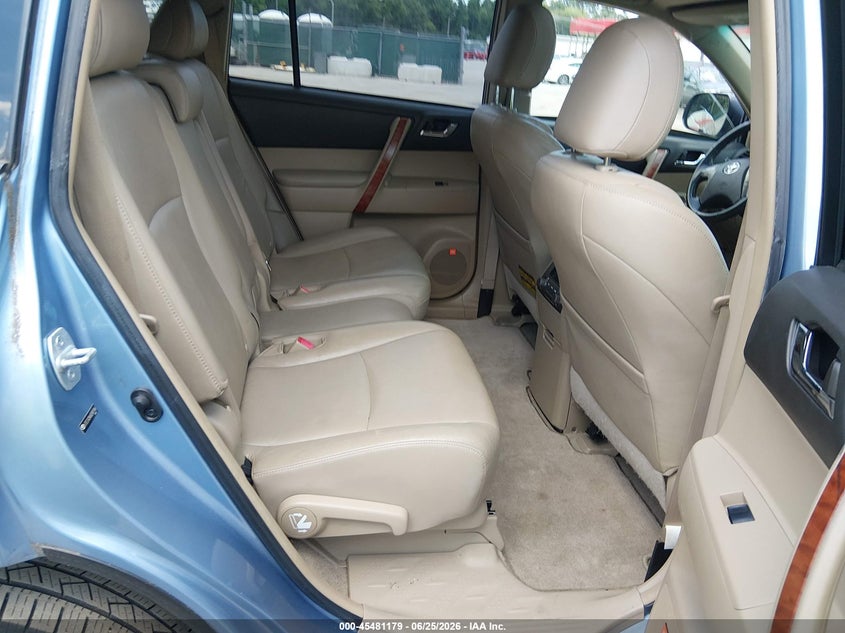2008 Toyota Highlander VIN JTEES42A682081966 IAAI salvage auction — SIDE, Salvage - Greater Than 75% (Maryland), sold $2,300 on 2026-07-22 (photo 8)