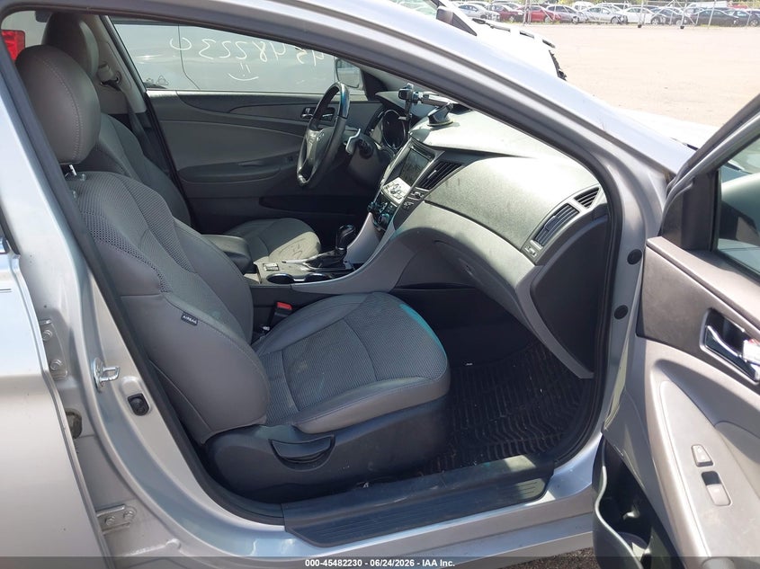 2013 Hyundai Sonata VIN 5NPEC4AC8DH777953 IAAI salvage auction — FRONT END, Clear (Minnesota), sold $875 on 2026-07-20 (photo 5)