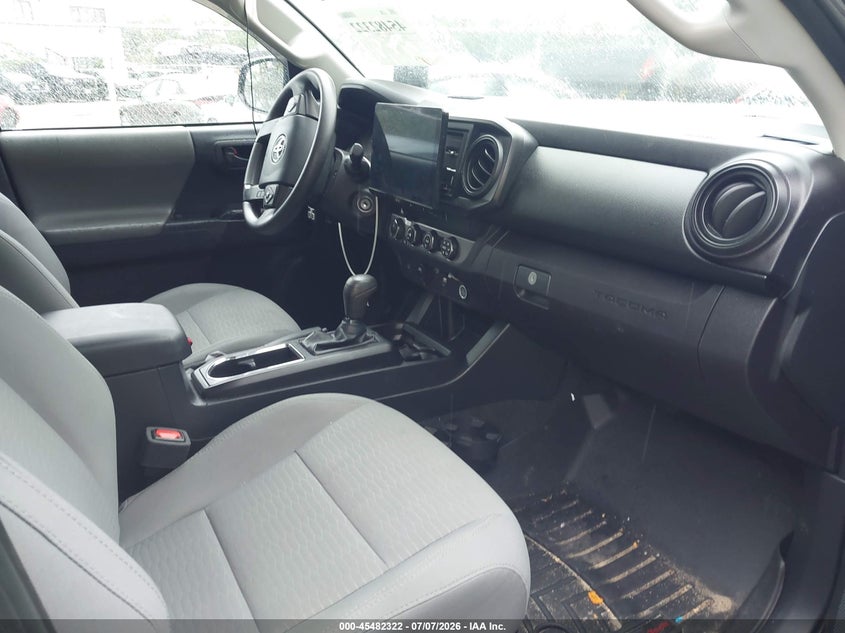 2019 Toyota Tacoma VIN 5TFSX5EN0KX064006 IAAI salvage auction — FRONT END, Salvage (Rhode Island), sold $8,300 on 2026-07-28 (photo 5)