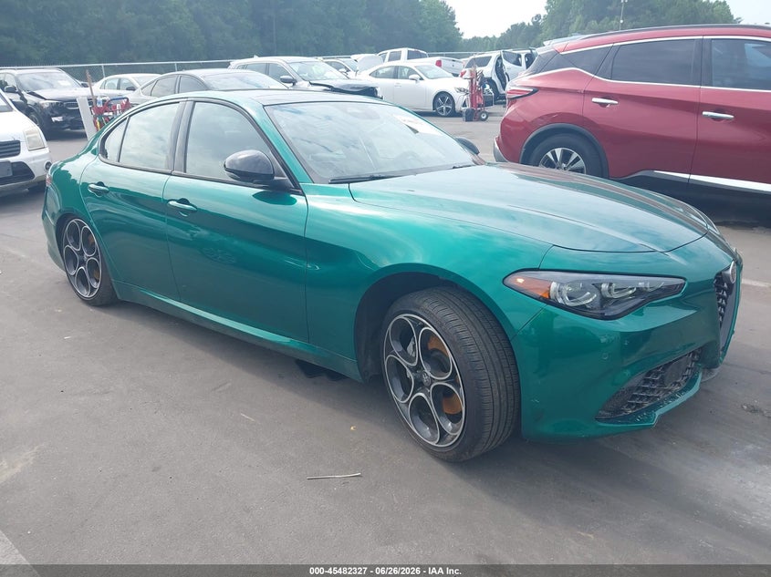 2025 Alfa romeo Giulia VIN ZARFAMAN9S7689688 — IAAI salvage auction photo