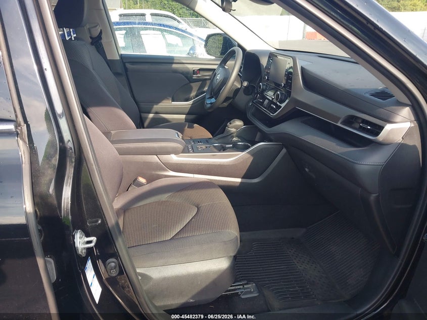 2021 Toyota Highlander VIN 5TDCZRBHXMS530800 IAAI salvage auction — FRONT END, Clear (Massachusetts), sold $12,000 on 2026-07-11 (photo 5)