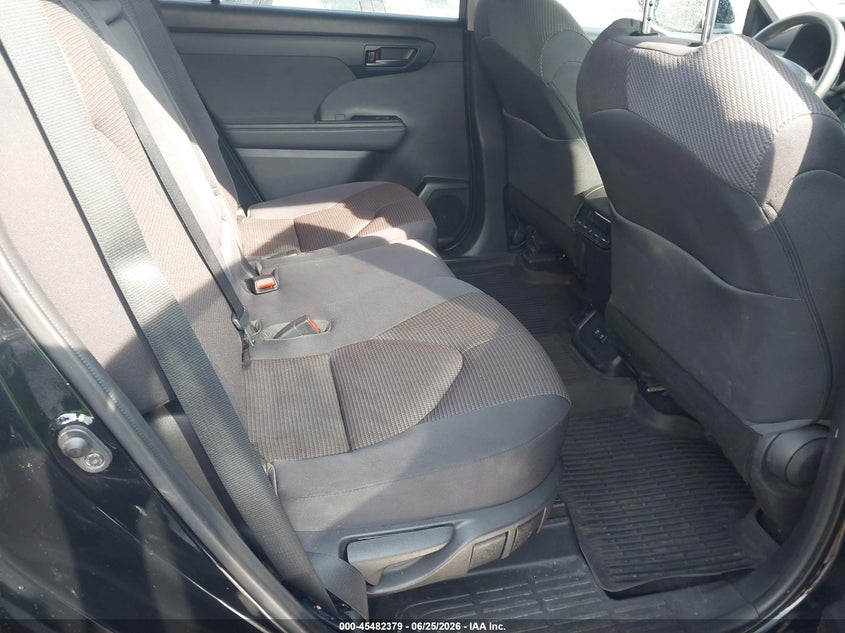2021 Toyota Highlander VIN 5TDCZRBHXMS530800 IAAI salvage auction — FRONT END, Clear (Massachusetts), sold $12,000 on 2026-07-11 (photo 8)