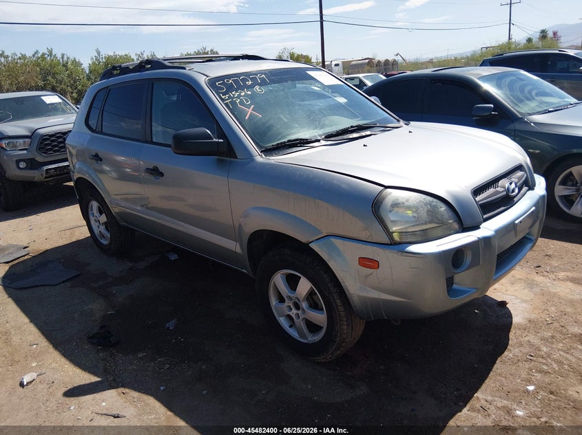 2005 Hyundai Tucson VIN KM8JM12BX5U207259 IAAI salvage auction — REAR END, Salvage (Arizona), sold $825 on 2026-07-16 (photo 1)