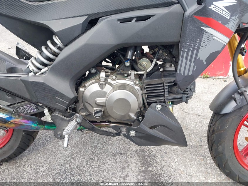 2024 Kawasaki VIN JKABRRJ17RDA32487 IAAI salvage auction — FRONT END, Salvage (California), sold $650 on 2026-07-16 (photo 8)