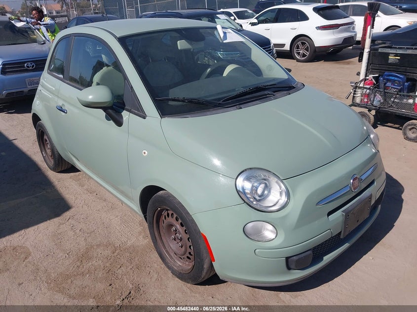 2013 Fiat 500 VIN 3C3CFFAR3DT682039 IAAI salvage auction — LEFT FRONT, Salvage Title, sold $1,000 on 2026-08-12 (photo 1)