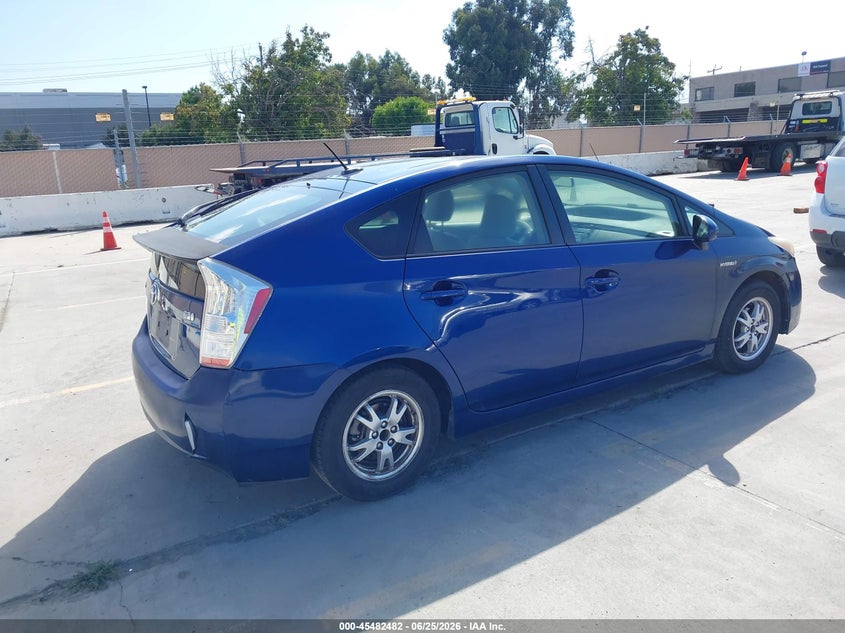 2010 Toyota Prius VIN JTDKN3DU3A0227791 IAAI salvage auction — NORMAL WEAR, Clear - Dealer Only (California), sold $1,000 on 2026-07-29 (photo 4)