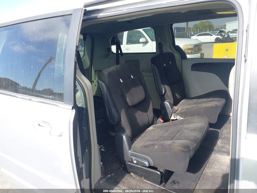2012 Dodge Caravan VIN 2C4RDGDG4CR205956 IAAI salvage auction — NORMAL WEAR, Clear - Dealer Only (California), sold $425 on 2026-07-09 (photo 8)