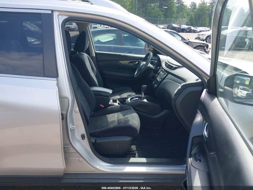 2016 Nissan Rogue VIN JN8AT2MV0GW146293 IAAI salvage auction — FRONT END, Salvage Title, sold $800 on 2026-07-31 (photo 5)