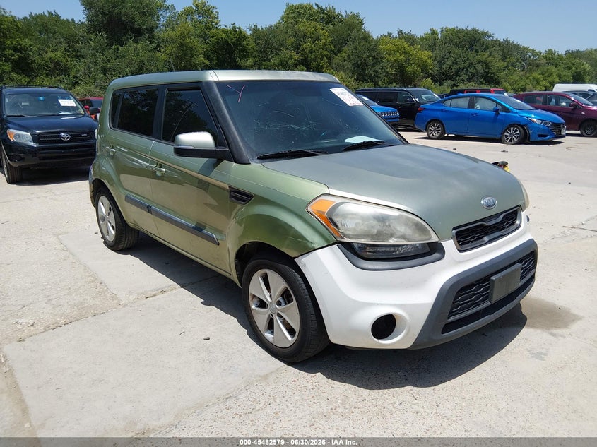 2013 Kia Soul VIN KNDJT2A69D7575320 IAAI salvage auction — NORMAL WEAR, Original (Texas), sold $650 on 2026-08-01 (photo 1)