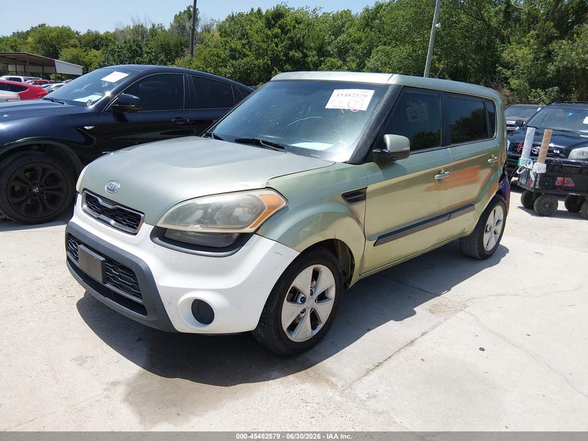 2013 Kia Soul VIN KNDJT2A69D7575320 IAAI salvage auction — NORMAL WEAR, Original (Texas), sold $650 on 2026-08-01 (photo 2)