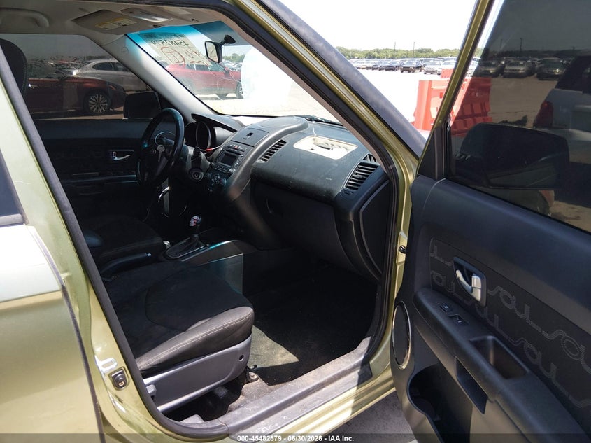 2013 Kia Soul VIN KNDJT2A69D7575320 IAAI salvage auction — NORMAL WEAR, Original (Texas), sold $650 on 2026-08-01 (photo 5)