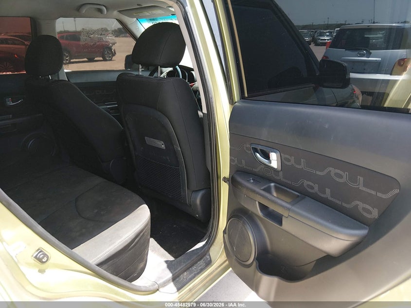 2013 Kia Soul VIN KNDJT2A69D7575320 IAAI salvage auction — NORMAL WEAR, Original (Texas), sold $650 on 2026-08-01 (photo 8)