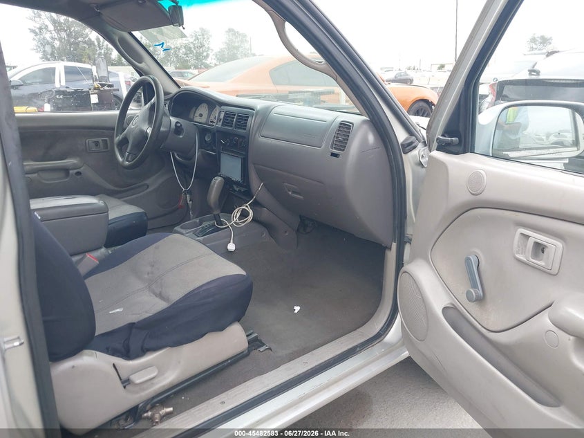 2003 Toyota Tacoma VIN 5TEVL52N33Z167752 IAAI salvage auction — LEFT SIDE, Salvage (California), sold $2,600 on 2026-07-22 (photo 5)