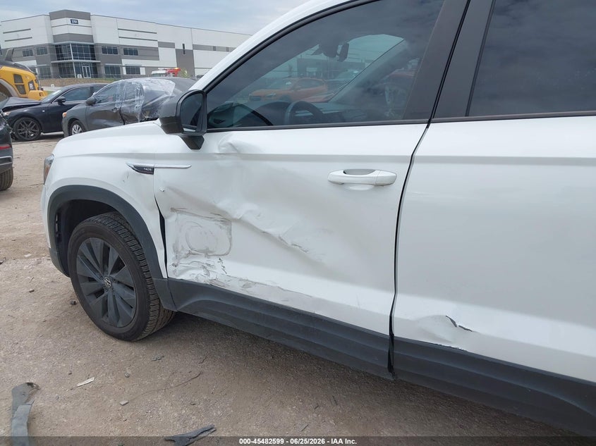 2022 Volkswagen Taos VIN 3VVDX7B24NM046909 IAAI salvage auction — LEFT SIDE, Wait Title, sold $3,550 on 2026-09-01 (photo 6)
