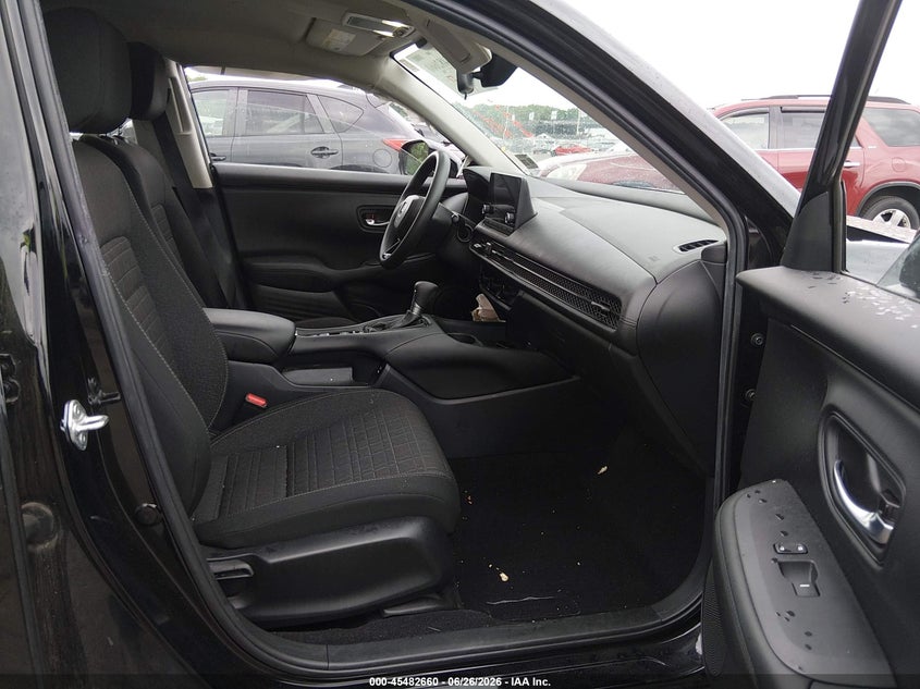 2025 Honda HR-V VIN 3CZRZ2H30SM716141 IAAI salvage auction — Front End, Salvage, sold $5,425 on 2026-10-12 (photo 5)