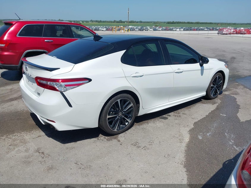 2020 Toyota Camry VIN 4T1K61BK6LU005160 IAAI salvage auction — SIDE, Salvage (Nebraska), sold $9,000 on 2026-07-30 (photo 4)