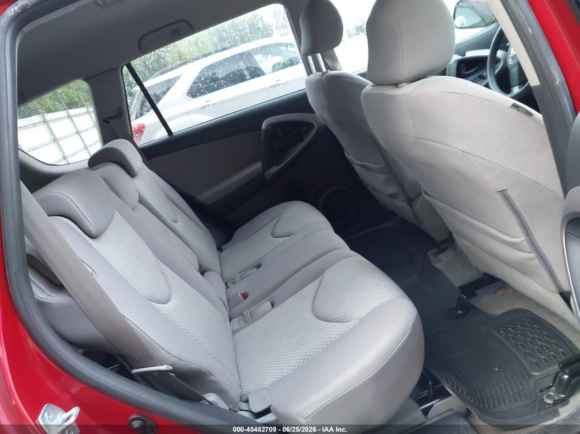 2008 Toyota Rav4 VIN JTMZD33V185079648 IAAI salvage auction — NORMAL WEAR, Clear (Michigan), sold $600 on 2026-07-27 (photo 8)