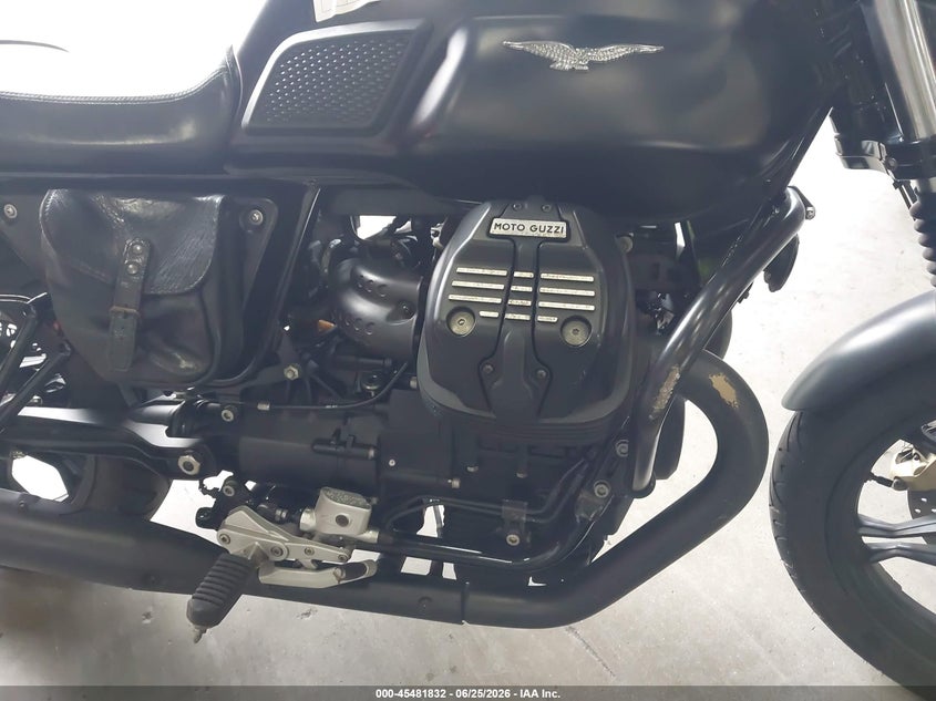 2017 Moto guzzi VIN ZGULDU003HM000231 IAAI salvage auction — REAR END, Salvage Title, sold $1,775 on 2026-08-11 (photo 8)