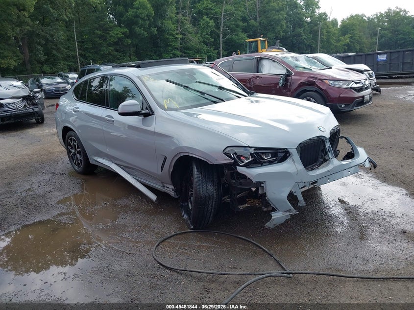 2024 BMW X4 VIN 5UX33DT04R9T42467 IAAI salvage auction — FRONT END, Salvage Title, sold $9,100 on 2026-08-23 (photo 1)