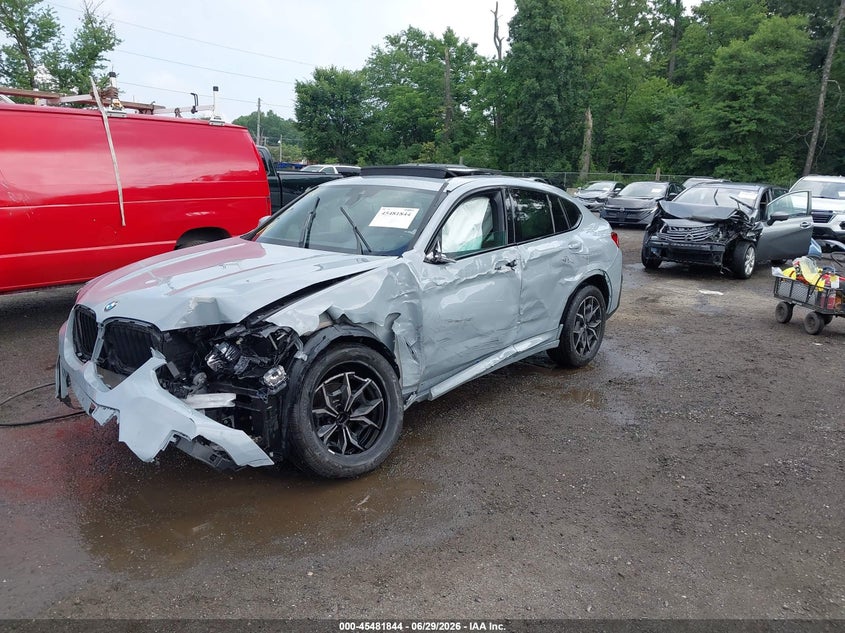 2024 BMW X4 VIN 5UX33DT04R9T42467 IAAI salvage auction — FRONT END, Salvage Title, sold $9,100 on 2026-08-23 (photo 2)