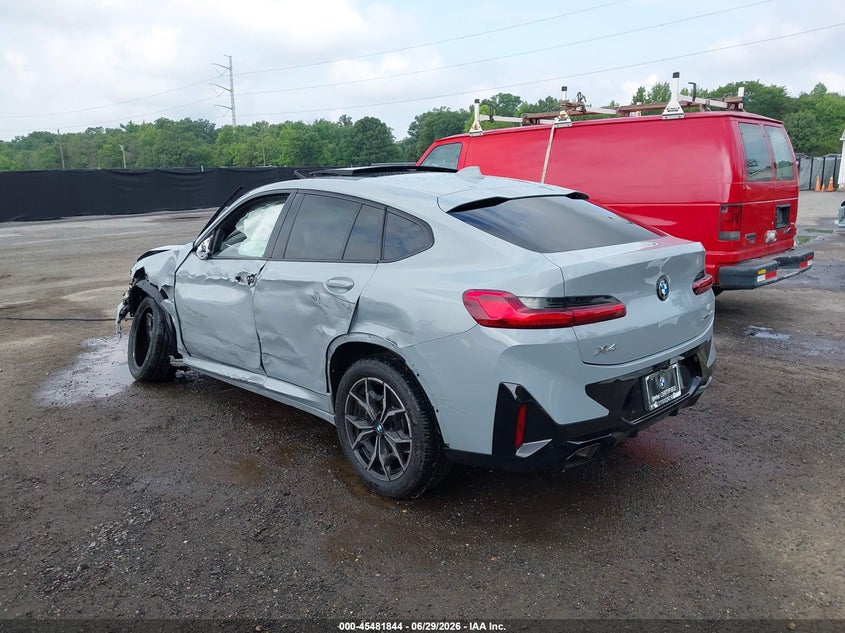 2024 BMW X4 VIN 5UX33DT04R9T42467 IAAI salvage auction — FRONT END, Salvage Title, sold $9,100 on 2026-08-23 (photo 3)