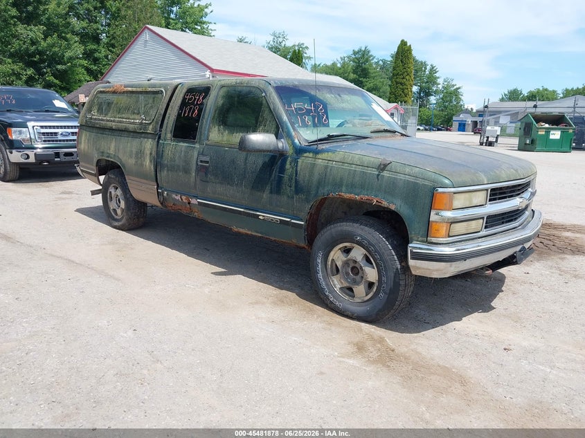 1998 Chevrolet C/k 1500 VIN 1GCEK19R8WR100861 IAAI salvage auction — NORMAL WEAR, Bill Of Sale (Maine), sold $300 on 2026-07-20 (photo 1)