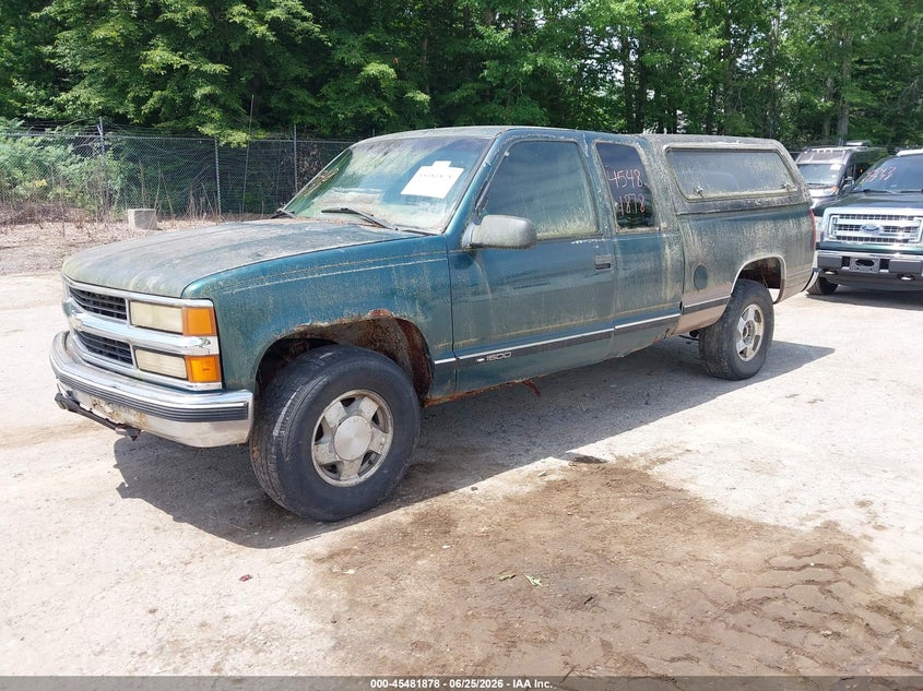 1998 Chevrolet C/k 1500 VIN 1GCEK19R8WR100861 IAAI salvage auction — NORMAL WEAR, Bill Of Sale (Maine), sold $300 on 2026-07-20 (photo 2)