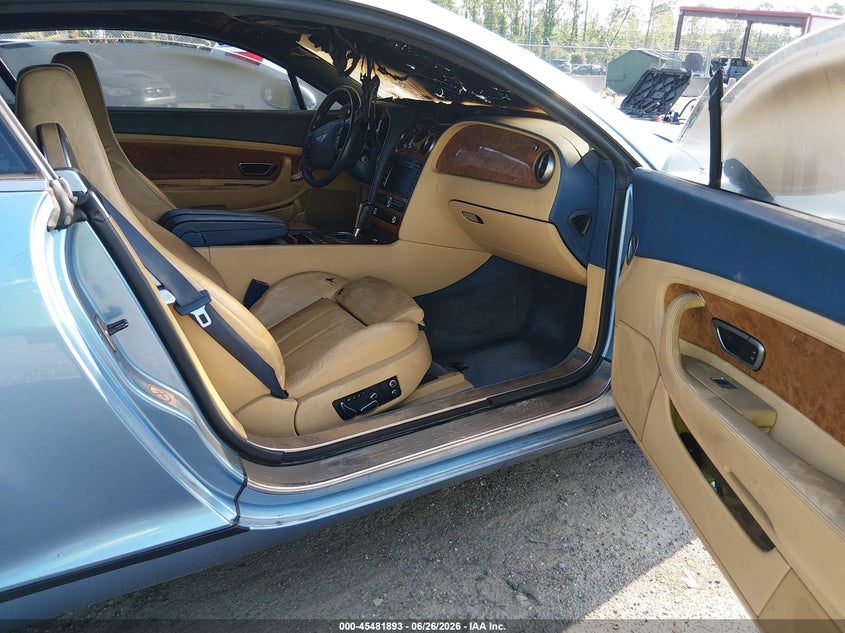 2004 Bentley Continental VIN SCBCR63W84C023281 IAAI salvage auction — Burn Interior, Rebuildable (Florida), sold $2,150 on 2026-07-21 (photo 5)