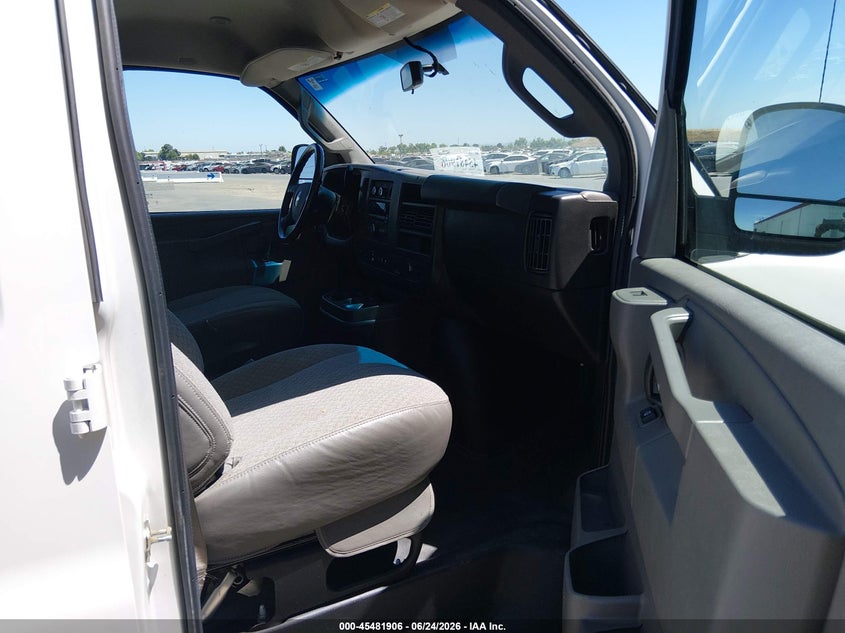2020 Chevrolet Express cargo VIN 1GCZGHFP9L1128404 IAAI salvage auction — NORMAL WEAR, Sf97 (California), sold $13,250 on 2026-07-30 (photo 5)