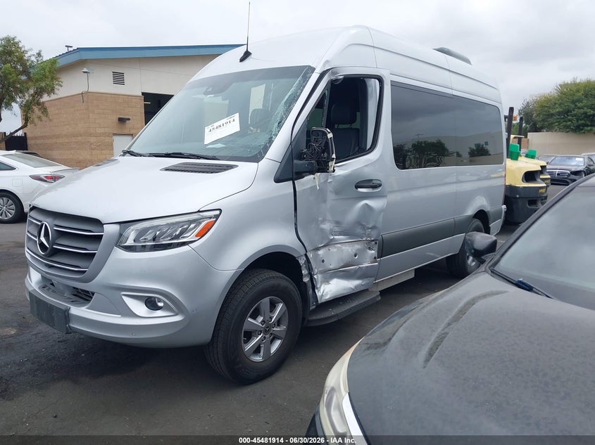 2021 Mercedes-benz Sprinter VIN W1Z70FGY4MT049386 IAAI salvage auction — RIGHT SIDE, Salvage Title, sold $16,950 on 2026-07-17 (photo 2)