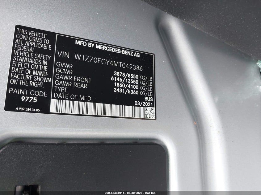 2021 Mercedes-benz Sprinter VIN W1Z70FGY4MT049386 IAAI salvage auction — RIGHT SIDE, Salvage Title, sold $16,950 on 2026-07-17 (photo 9)