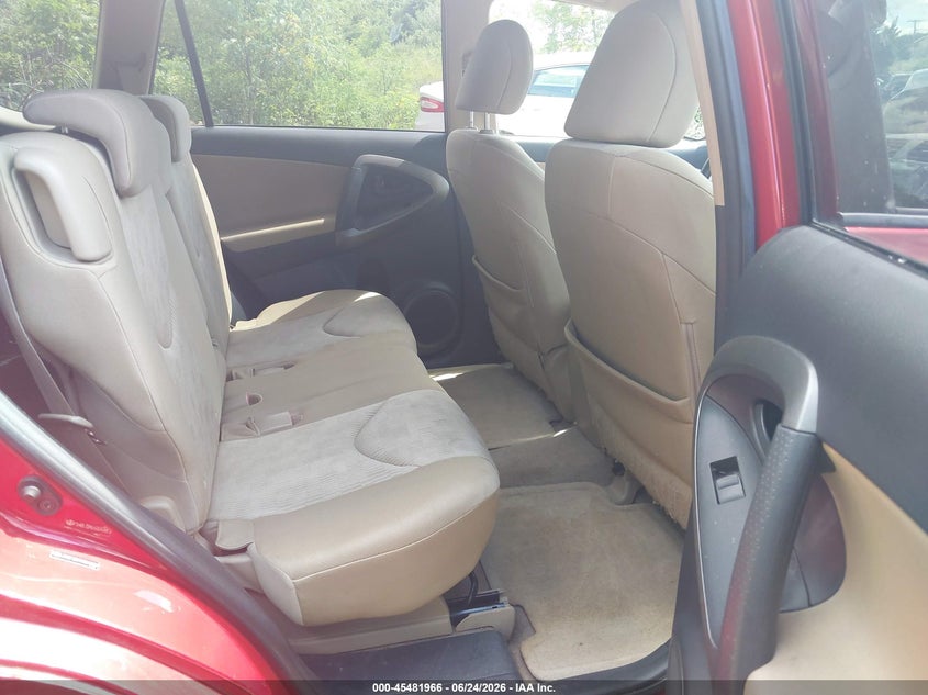 2009 Toyota Rav 4 VIN JTMBF33V995010557 IAAI salvage auction — NORMAL WEAR, Clear (Massachusetts), sold $2,025 on 2026-07-07 (photo 8)