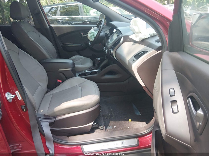 2015 Hyundai Tucson VIN KM8JUCAG4FU987883 IAAI salvage auction — FRONT END, Salvage (Virginia), sold $1,200 on 2026-07-11 (photo 5)