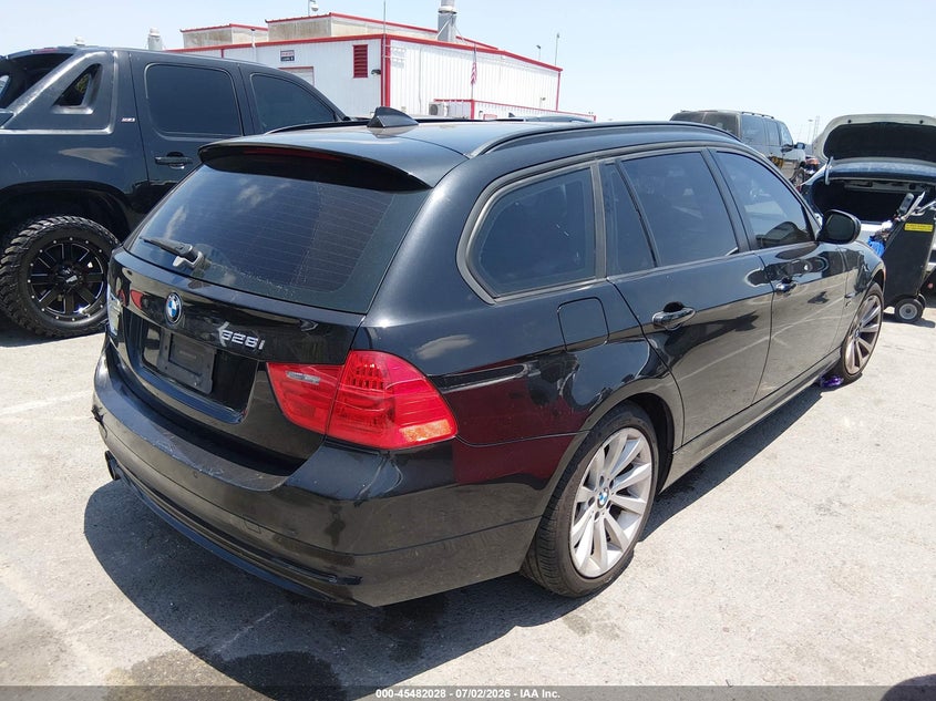 2011 BMW 3 series VIN WBAUU3C53BA541469 IAAI salvage auction — LEFT REAR, Salvage (California), sold $1,875 on 2026-07-30 (photo 4)