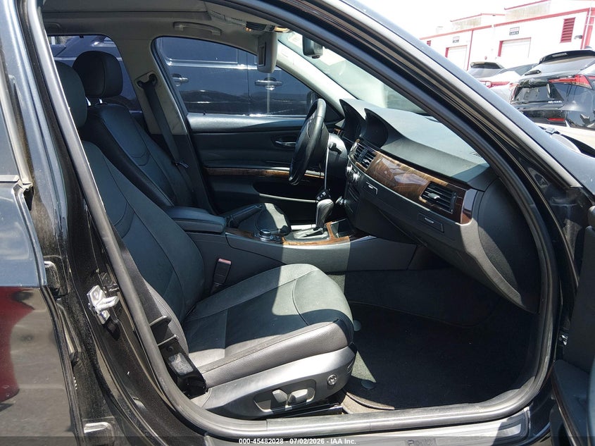 2011 BMW 3 series VIN WBAUU3C53BA541469 IAAI salvage auction — LEFT REAR, Salvage (California), sold $1,875 on 2026-07-30 (photo 5)