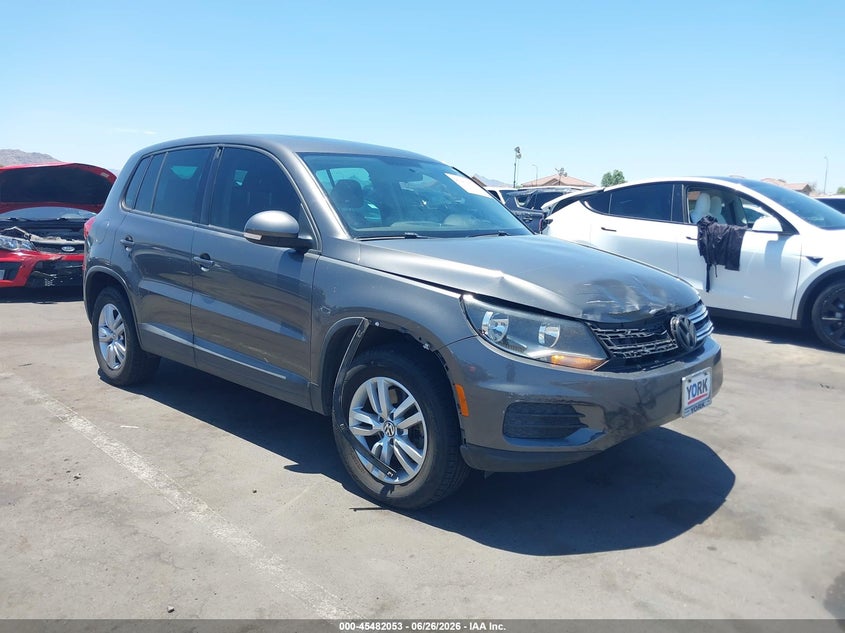 2013 Volkswagen Tiguan VIN WVGBV3AX0DW613757 IAAI salvage auction — RIGHT FRONT, Salvage Title, sold $1,500 on 2026-08-11 (photo 6)