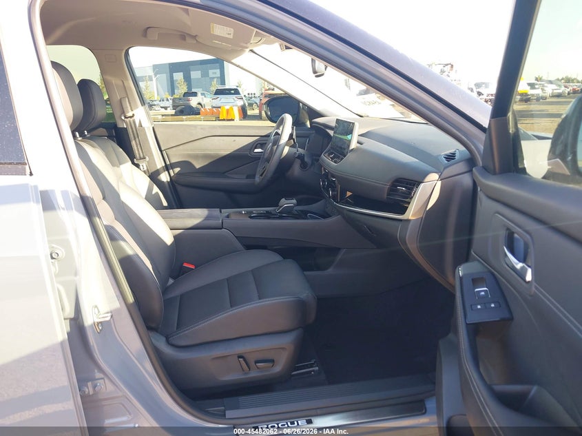 2024 Nissan Rogue VIN JN8BT3CA1RW004482 IAAI salvage auction — REAR END, Rebuildable (Florida), sold $4,450 on 2026-07-28 (photo 5)