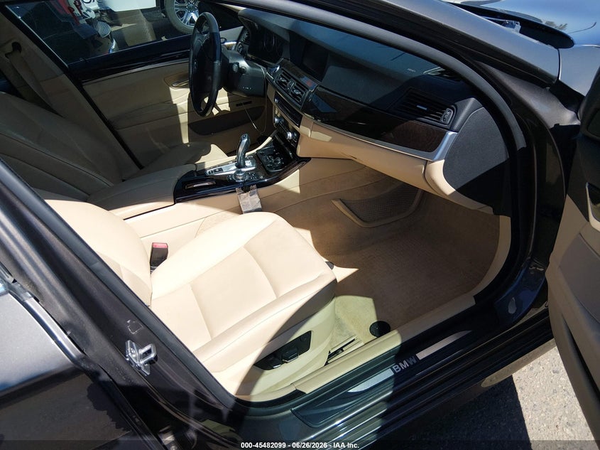 2012 BMW 5er VIN WBAXH5C59CDW10095 IAAI salvage auction — NORMAL WEAR, Clear (Colorado), sold $800 on 2026-07-07 (photo 5)