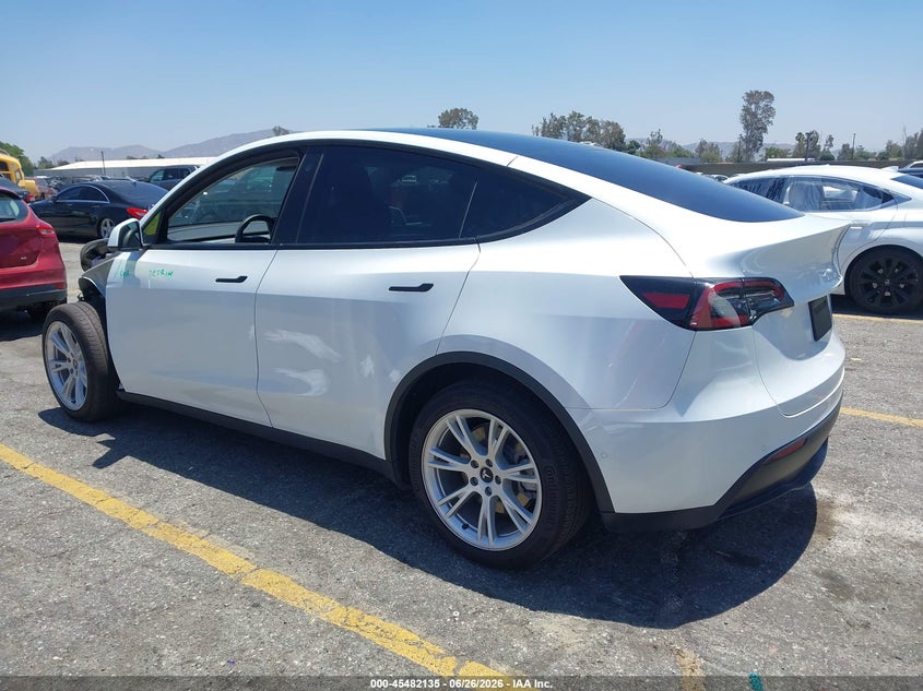2022 Tesla Model y VIN 7SAYGAEE8NF544606 IAAI salvage auction — FRONT END, Salvage (California), sold $10,600 on 2026-07-05 (photo 3)