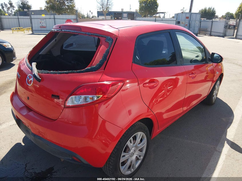 2013 Mazda 2 VIN JM1DE1KZ2D0169270 IAAI salvage auction — NORMAL WEAR, Clear - Dealer Only (California), sold $600 on 2026-07-18 (photo 4)