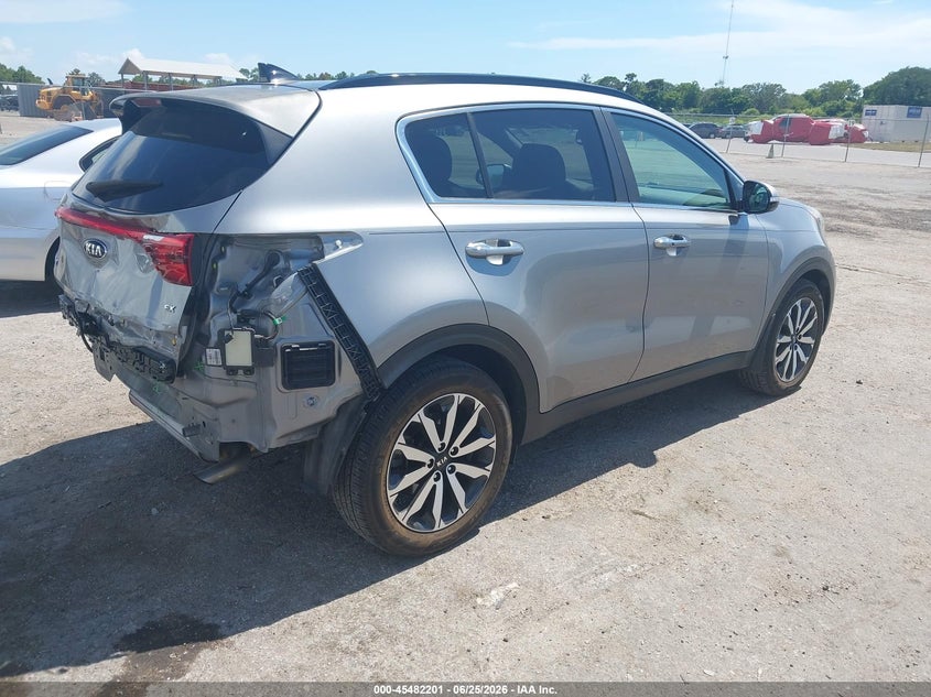 2019 Kia Sportage VIN KNDPN3ACXK7577963 IAAI salvage auction — REAR END, Rebuildable (Florida), sold $4,950 on 2026-07-16 (photo 4)