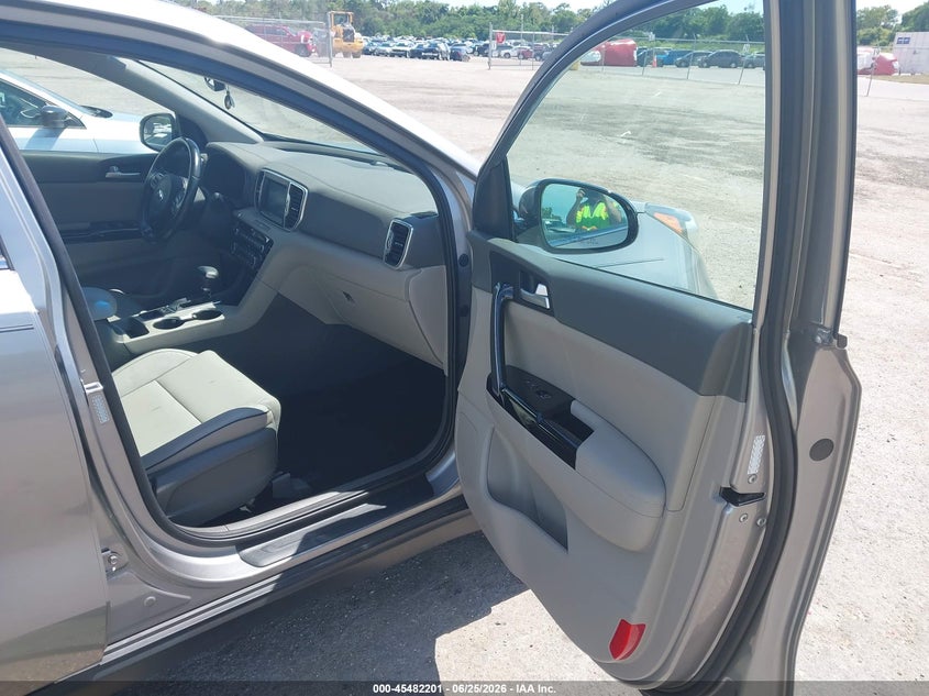 2019 Kia Sportage VIN KNDPN3ACXK7577963 IAAI salvage auction — REAR END, Rebuildable (Florida), sold $4,950 on 2026-07-16 (photo 5)
